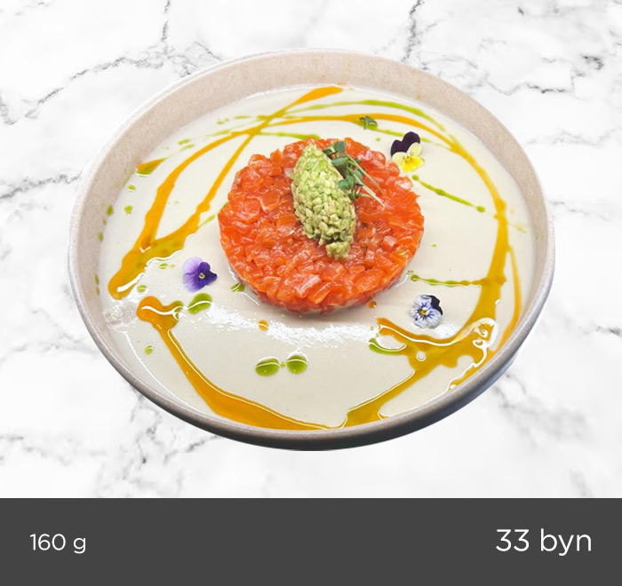 SALMON TARTARE AND AVOCADO SALSA